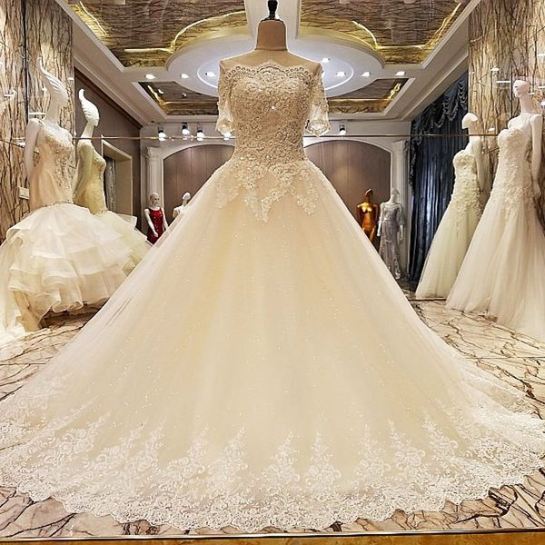 

2019 новй дизайн вадебн плаев на плже беле кѬђжевне аппликаии блеие  White