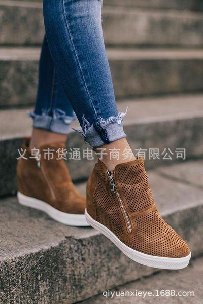 

2019 autumn new european and american leisure round head hollow wild large size solid color women's single shoes, Black