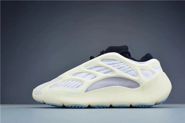 

2019 azael 700 v3 designer shoes for sale glows in the dark kanye west men womens running shoes