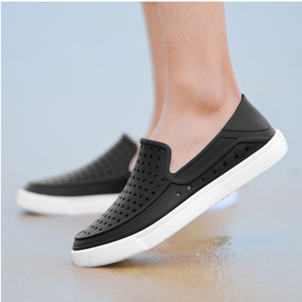 

new spring and summer large size eva hole shoes men's fashion casual sandals outdoor waterproof breathable male sandals, Black