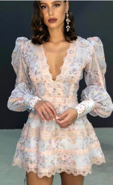 

2020 новая весна v-образным вырезом фонарь рукав кружева сращивания платье женщины старинные тонкий принт сексуальный темперамент платье при, White