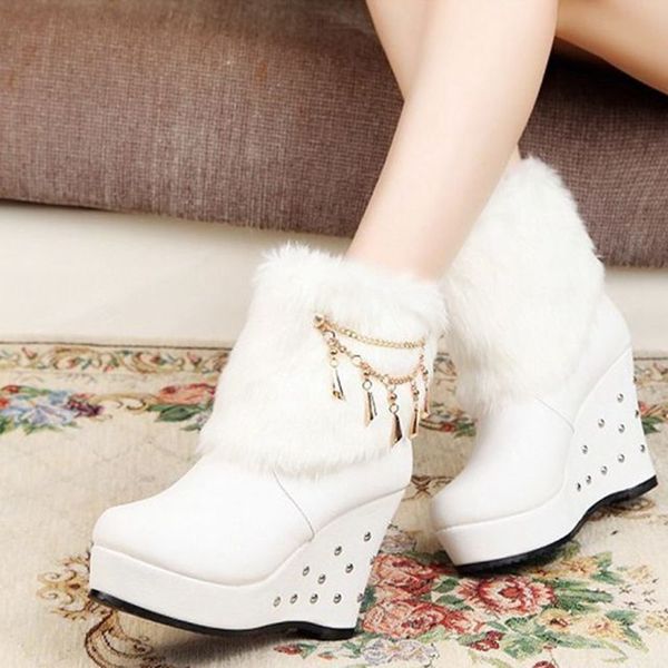 

winter boots for women in 2019, wedge heels, thick snow boots, women's cotton boots, thick soles, metal chain thermal shoes, Black