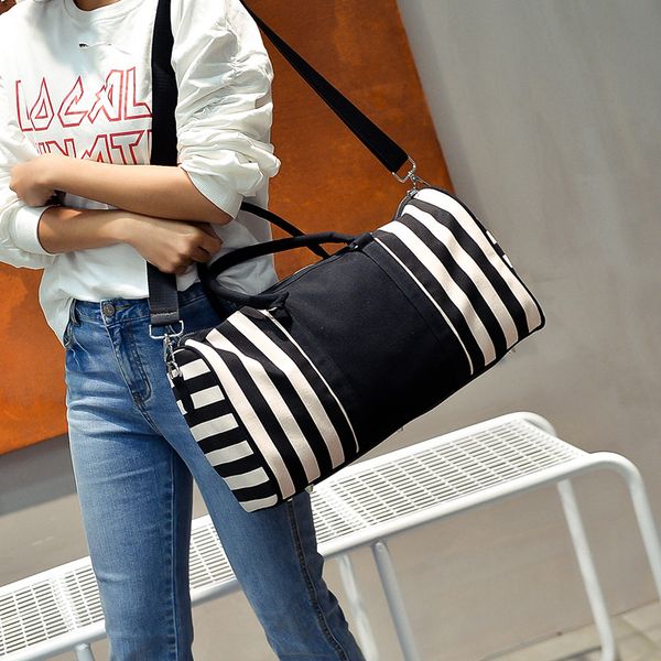 

new fashion portable travel bag casual striped shoulder crossbody bag large capacity short-distance luggage fitness yoga