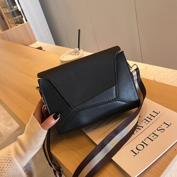 

women's clamshell leather retro handbag girl shoulder messenger bag 2019 wide shoulder strap messenger bag handbag