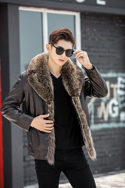 Giacca in pelle da uomo Moda uomo Cappotti di pelliccia invernali Giacche da neve Collo in vera pelliccia di procione Uomo Cappotto caldo spesso giacca a vento Plus Size XXL