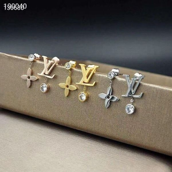 

Luxury de igner earring 3 color v haped 316l tainle teel women earring de igner earring fa hion tud earring jewelry