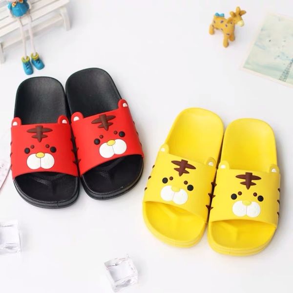 

children' slippers summer boys and girls sandals and slippers soft bottom baby indoor non-slip cute home children' slippe, Black;grey