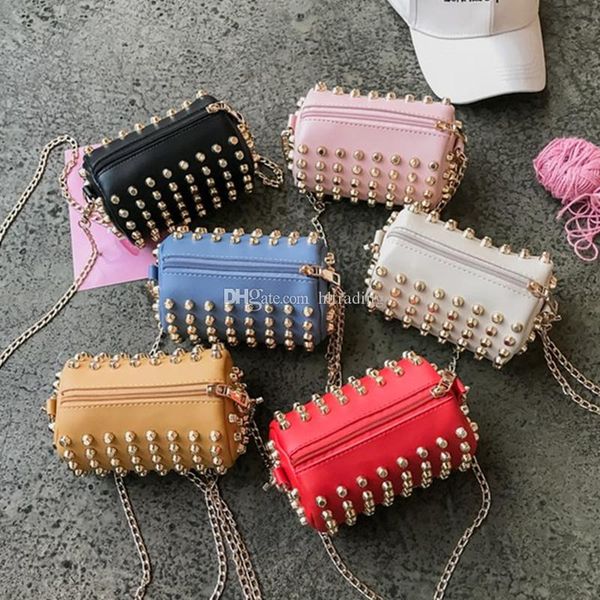 

2019 handbag kid houlder bag baby girl mini korean full rivet cro body bag children coin pur e me enger bag c5602