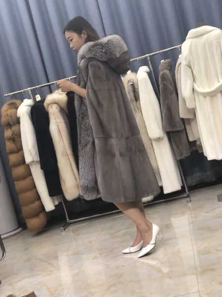

2018 new women silver mink cloak cape coat outwear, Black