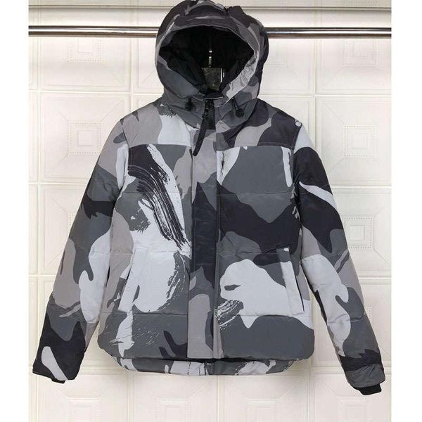 

2019 new arrival mens designer down jackets fashion luxury winter warm outdoor coats brand men parkas jacket streetwear clothing, Black