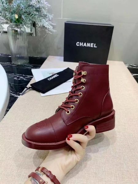 

2019w luxury de igner catwalk genuine leather hort boot de ign ide zip breathable women hort boot per onality wild women martin boot