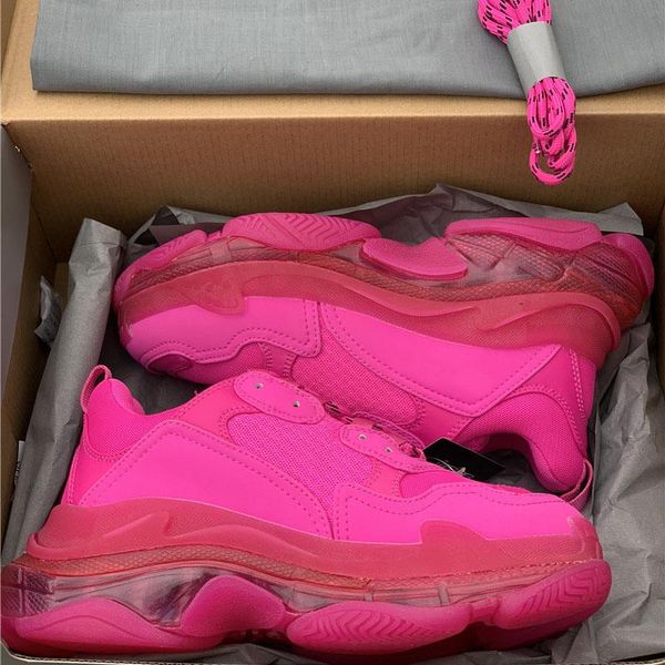 

2020 luxury paris triple s 17fw dad run shoes pink crystal 2019 fashion brand designer mens women casual clunky sneakers v7, Black