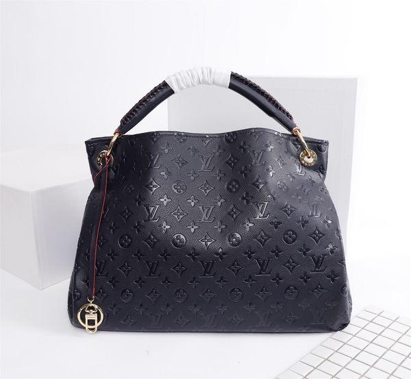 

2019 fa hion men 039 and women 039 me enger bag me enger houlder bag chain retro real leather 40249