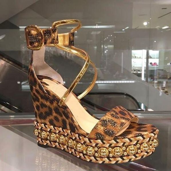 

2022 luxury lady red bottoms shoes for women's chocazeppa sandal wedge pearls studs women ankle strap gladiator sandals party wedding d, Black