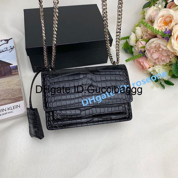 

new highquality crocodile pattern pink red white black fashion bags real leather single tassel bag 2907 lady's oblique bag shoulder bag