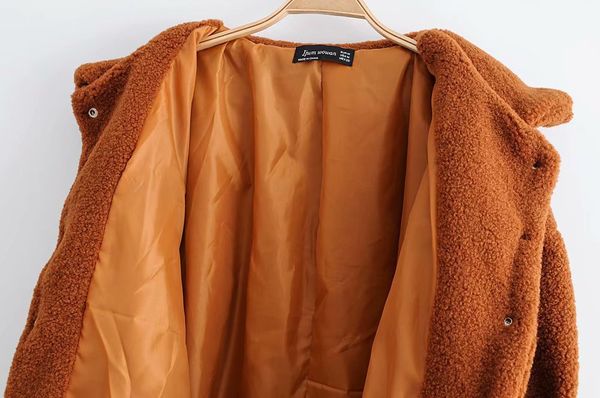 

europe and america 2018 autumn and winter new style lambs wool women's short elegant single breasted cardigan furry coat, Black;white