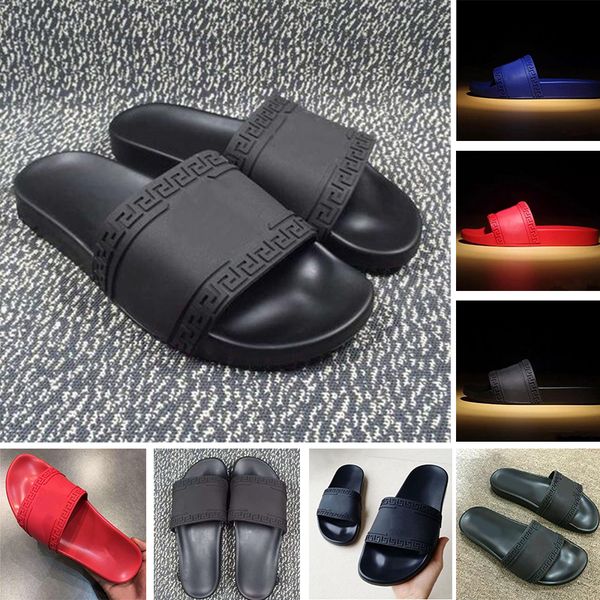 

2019 New Release Chain Reaction Mens Designer Slippers Fashion Medusa Desi Womens Luxury Red Black Blue Flats Bottoms Rubber Slides Loafers