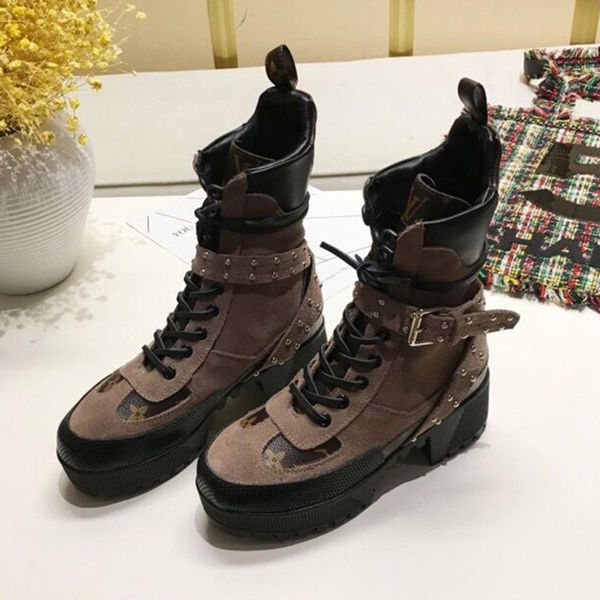 

martin boots female british wind 2019 new wild boots thick with handsome motorcycle boots women's thick-soled boot women winter, Black