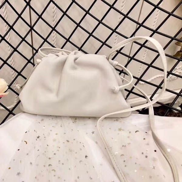 

новый 2019 европейской и американской моды женская сумка мешок плеча склонный мешок плеча пакет цепи ms