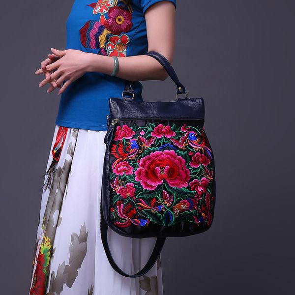 

2019 new women's handbag ethnic embroidery blooming rich leather embroidery women's handbag hand-held slant span bag