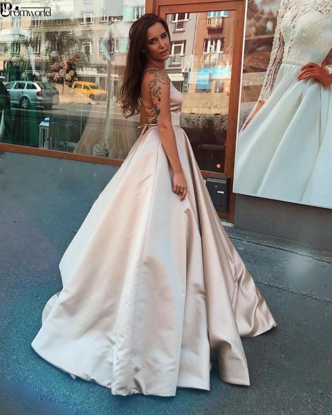 

elegant abendkleider 2019 red evening dresses long backless satin formal dress straps ball gown champagne evening gowns, White;black