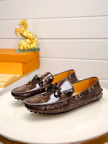 

new 2020 men's luxury fashiondesigner men's slippers black spike patent leather sleeve dress wedding flats business party shoes jl