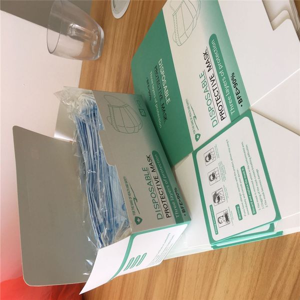 

с коробкой одноразовая маска для лица 3 слоя пылезащитная маска нетканый лицевой защитный чехол маски антипылевая маска для рта 50 шт. / кор