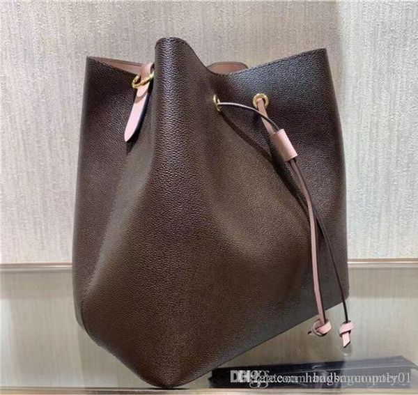 

louis vuitton дизайнеѬ Ѭоконе ђмки плеа ђмки клаиекий ил женин ђмка-ме