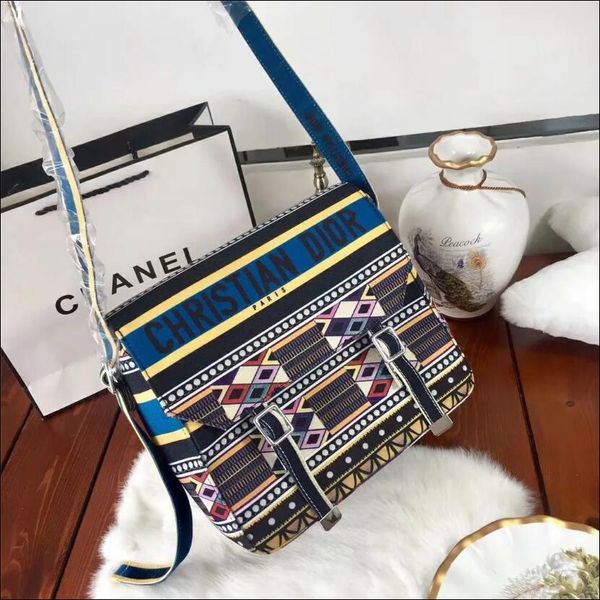 

De igner handbag luxury bag women ladie bag famou brand me enger bag pu leather pillow female tote houlder handbag t035