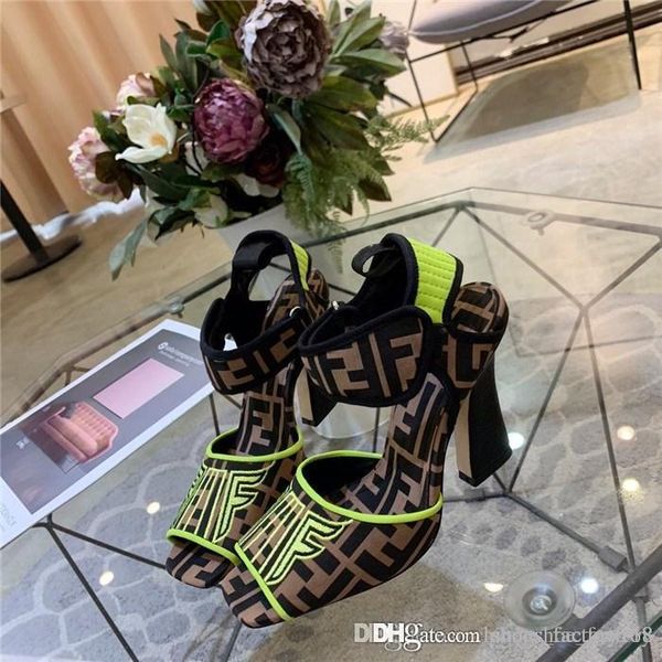 

the latest explosive square head fashionable high heels classic shapes and iconic materials refined comfortable soft lady sandals, Black