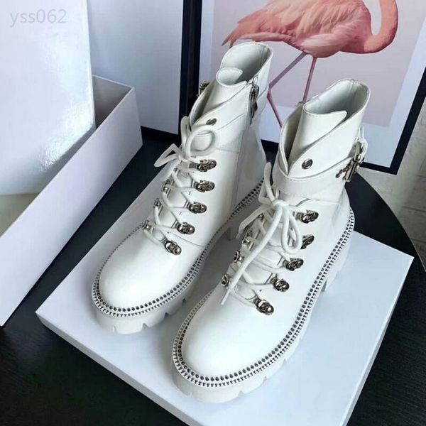 

2019 fashion lacquered belt buckle short section british style pine cake thick bottom martin boots female riding motorcycle punk boots, Black