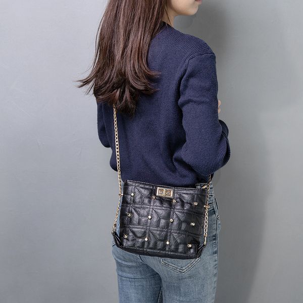 

women's shoulder bag diagonal span bag 2020 new bucket lingge chain korean lock