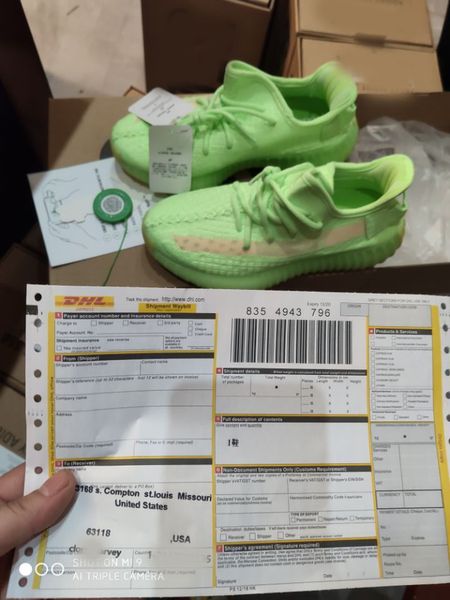 

lundmark светоотражающие kanye west роскошные обувь gid green мужчины женщины конструкторы повседневная обувь v2 облако белый черный статиче