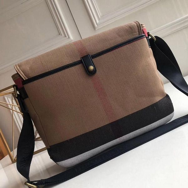 

дизайнеѬ-Ѭоконе ђмки коелек поланник плеа кѬободи меок еловек баѬбѬи