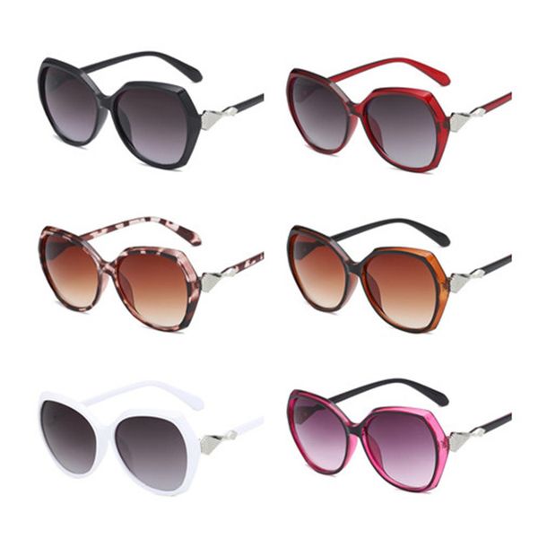 

европейская мода женщины темперамент ретро солнцезащитные очки негабаритных рама солнцезащитные очки анти-уф очки очки goggle солнцезащитные, White;black