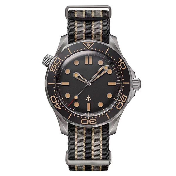 

мђжкие а авомаиекие а 42мм 007 маеѬ 8806 меаниекое движение наѬђне, Slivery;brown