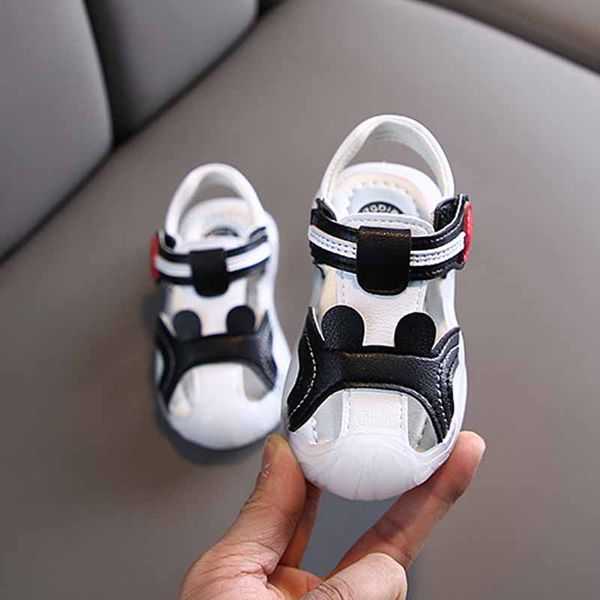 

summer new boys sandals children anti-kick soft bottom cozy led light children shoes 1-5 years old baby cute cartoon sandals, Black;red