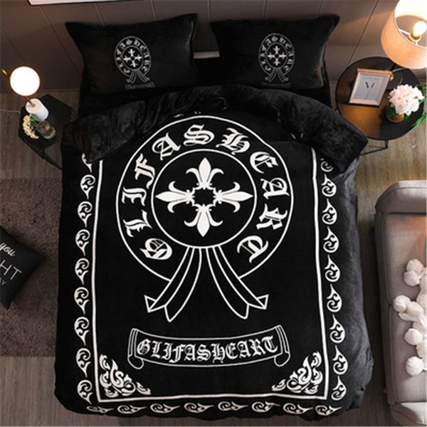 Fashion Coral Fleecy Bed Set Of Four Flannel Thickened Warm Quilt