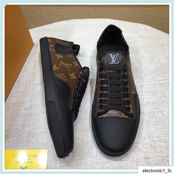 

2019qri spring and autumn men s casual sports shoes high-belt travel sneakers, with micro-standard, with the original box fast deliveryh