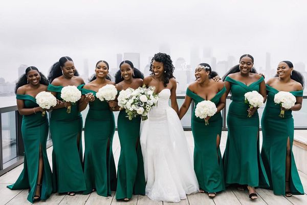 Abiti da damigella d'onore sirena nigeriana africana verde sexy con spalle scoperte Abito da cerimonia nuziale con spacco laterale semplice economico Robes de f￪te Vestidos