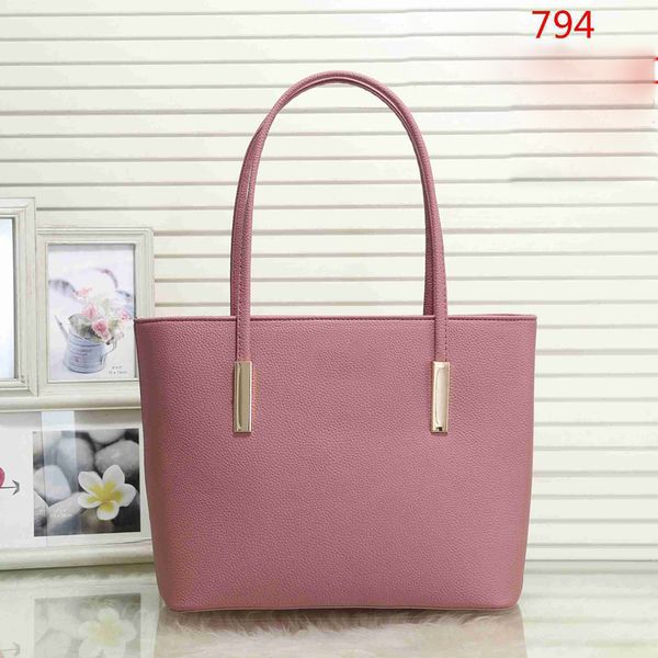 

2019 new famous designer women handbags shoulder styles bags fashion brand designer luxury handbags purses genuine leather lady handle bag44