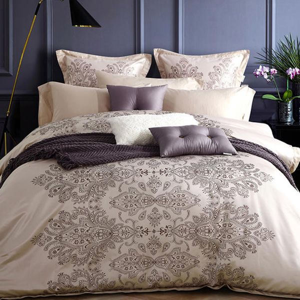 Luxury Satin Jacquard Bedding Set Ruiyee Comfortable Bed Set King