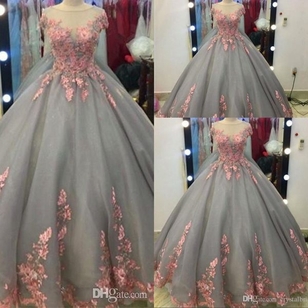 Nuovo abito da ballo di lusso Abiti Quinceanera Illusion Jewel Neck Appliques in pizzo Tulle Maniche corte Lunghezza pavimento Abiti da sera da ballo economici