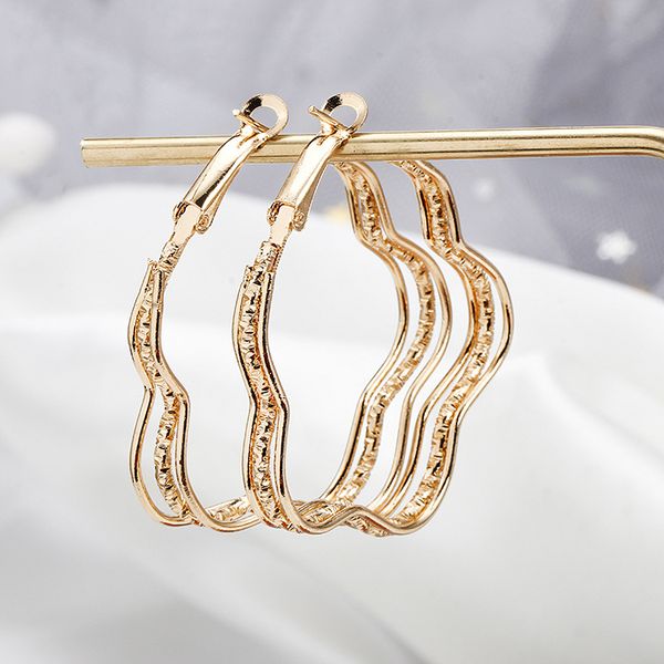 

act the role ofing is asted contracted joker temperament gold color flower the earrings peach heart fashion earring exquisite, Golden;silver