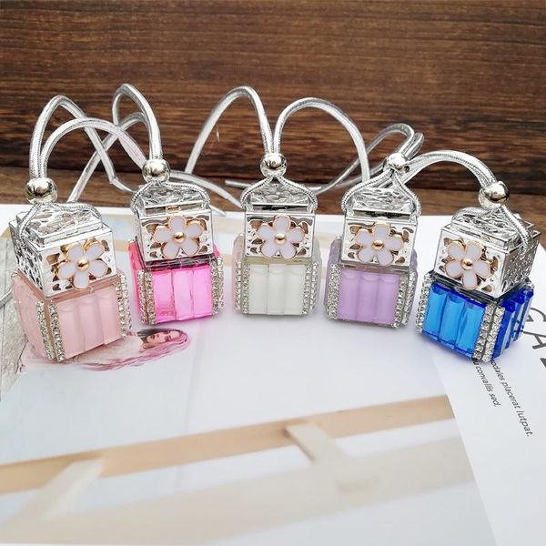 

8ml diamond perfume bottle cube empty glass bottles car hanging perfume rearview ornament pendant with flower car air freshener gga2443