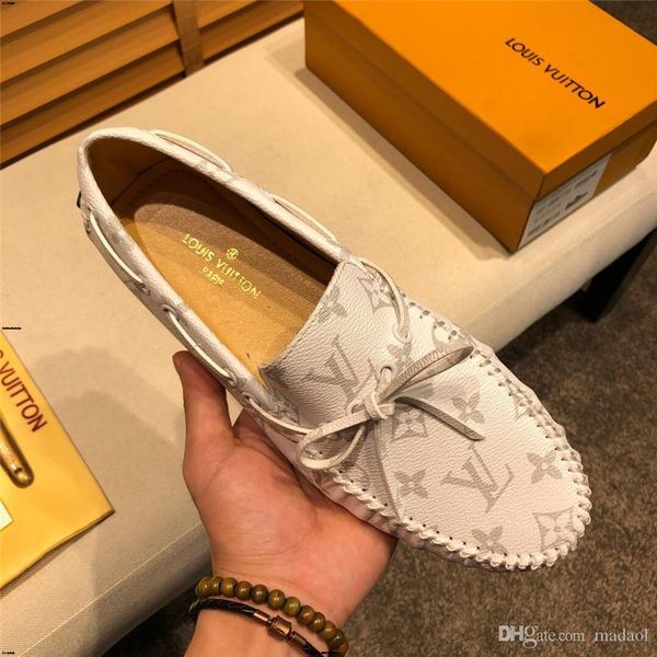 

18ss italian men shoes casual luxury summer mens loafers soft leather moccasins breathable slip on boat shoes plus size yyy11, Black