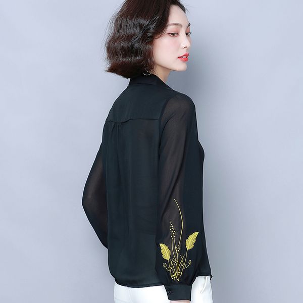 

2019 new autumn women shirts full sleeve loose slim embroidery black blockbuster silk blouse shirt 6671, White