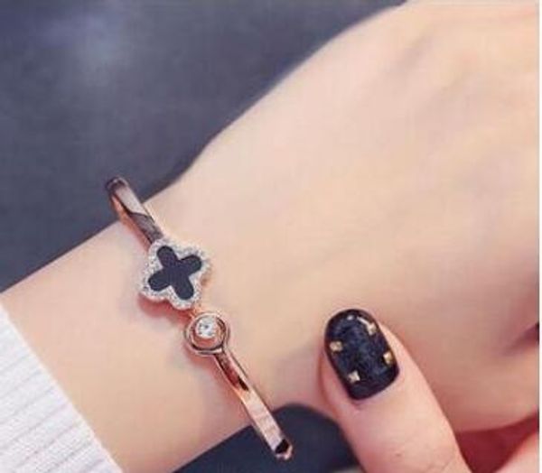 

2019 New brand jewelry designer bracelets for women clover open cuff bracelets hot fashion free of shipping
