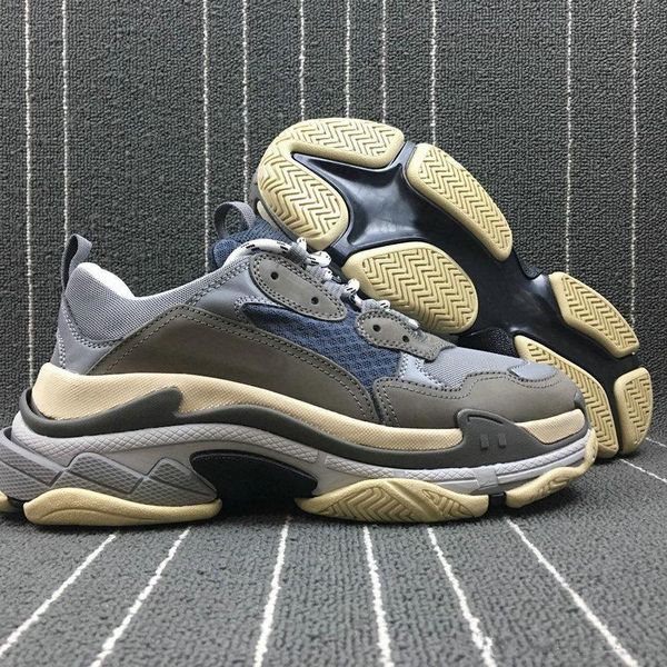 

2019 fashion paris triple-s black designer shoes black low platform sneakers triple s mens women designer casual sports trainers zapatos l05