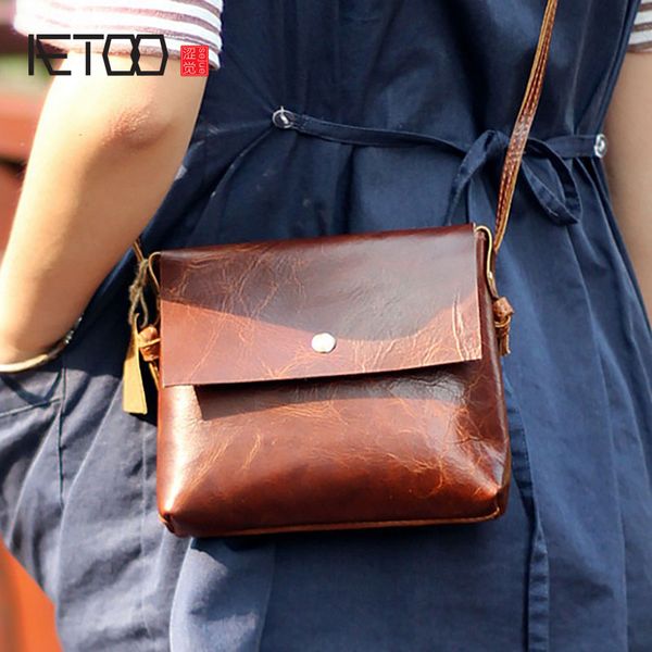 

aetoo handmade vintage leather women's bag, temperament phone bag, mini small square leather one-shoulder bag